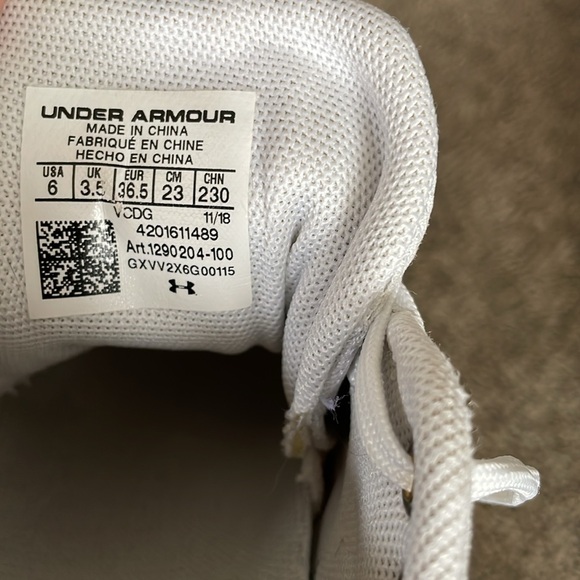 Under Armor Sneakers - Picture 5 of 7